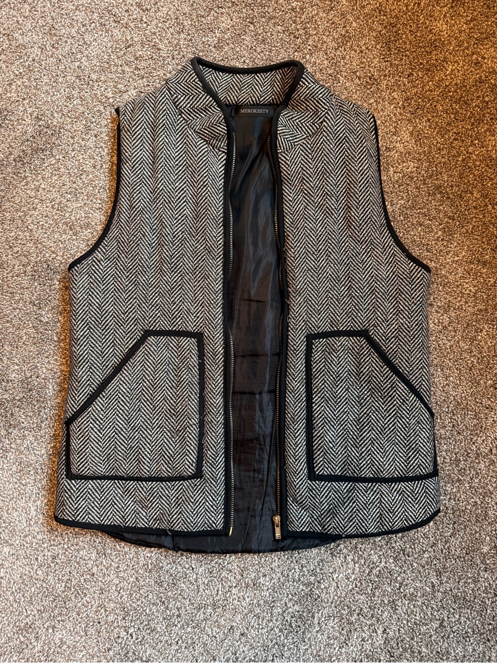 Meraki Herringbone Zip-Front Vest - Black & White